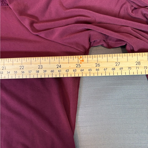 Torrid Lace Back Blouse Size 3 Plus Size Burgundy Roll Tab Sleeve Top - Picture 7 of 7